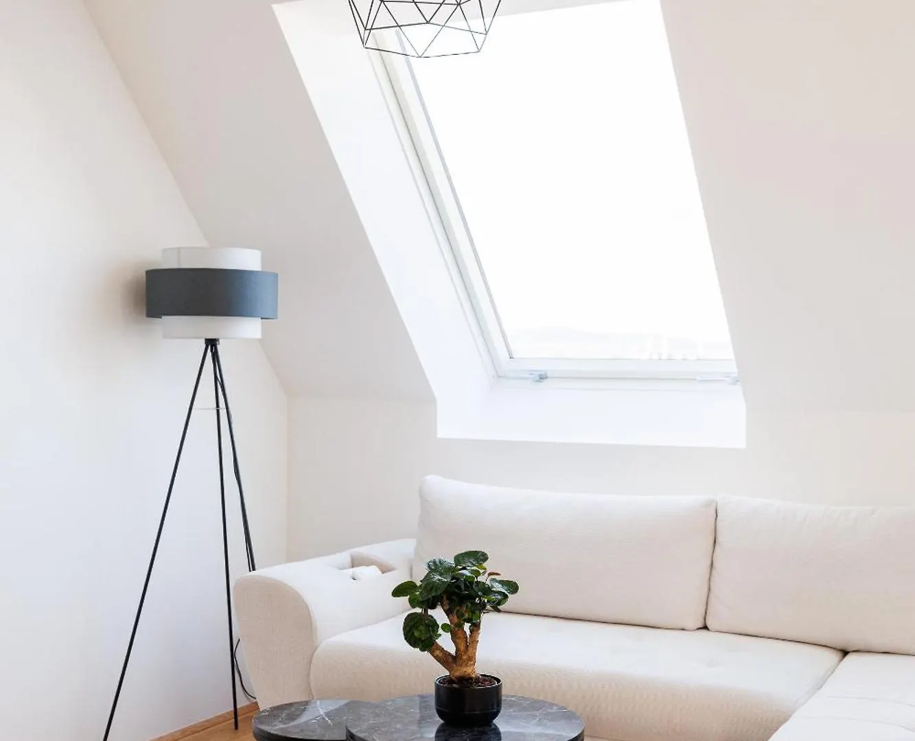 Symphony Apartments 38 - Modern Loft With Terrace And Grill In Central Location Vienna 0*,  Austria