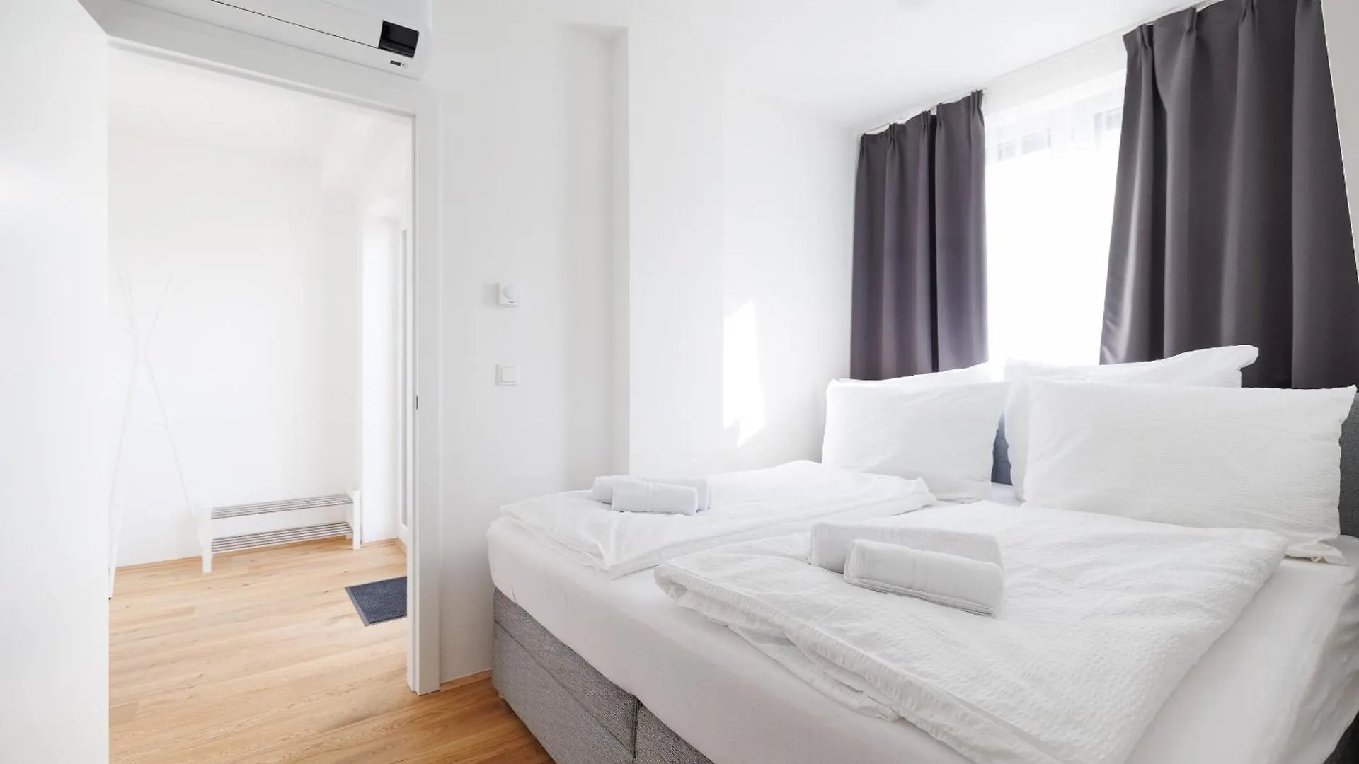 Symphony Apartments 38 - Modern Loft With Terrace And Grill In Central Location Vienna