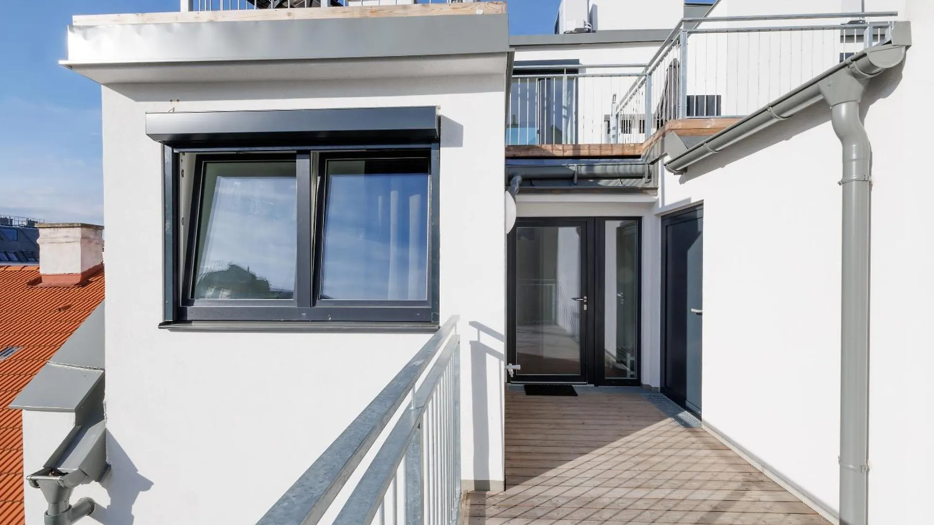 Symphony Apartments 38 - Modern Loft With Terrace And Grill In Central Location Vienna