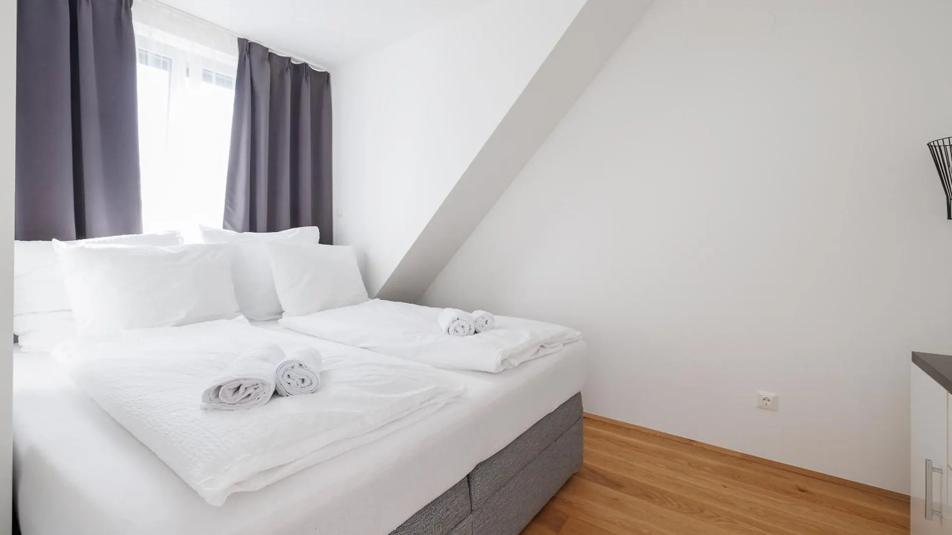 Symphony Apartments 38 - Modern Loft With Terrace And Grill In Central Location Vienna