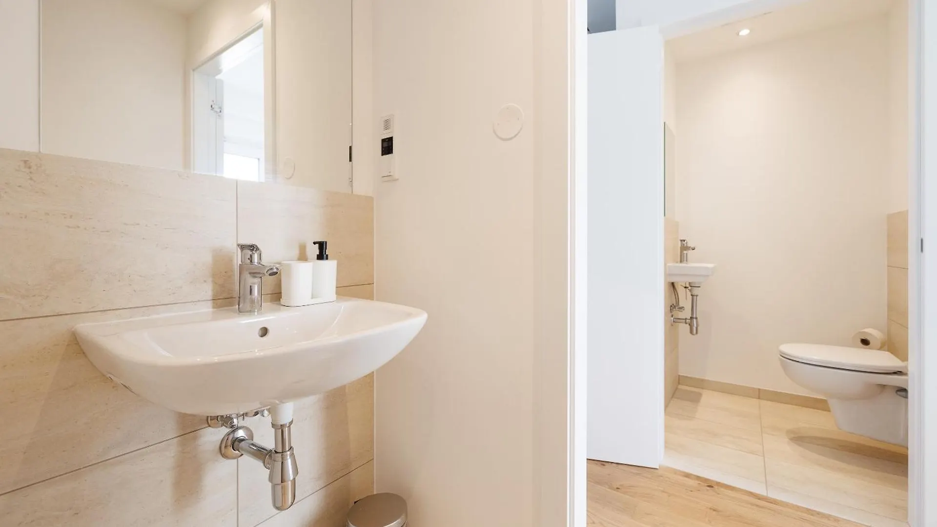 Symphony Apartments 38 - Modern Loft With Terrace And Grill In Central Location Vienna