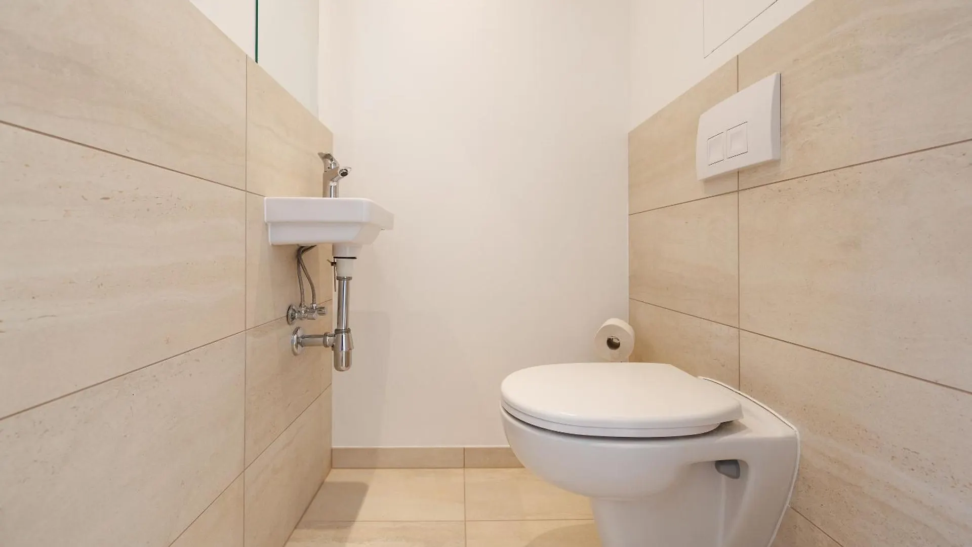 Symphony Apartments 38 - Modern Loft With Terrace And Grill In Central Location Vienna 0*,
