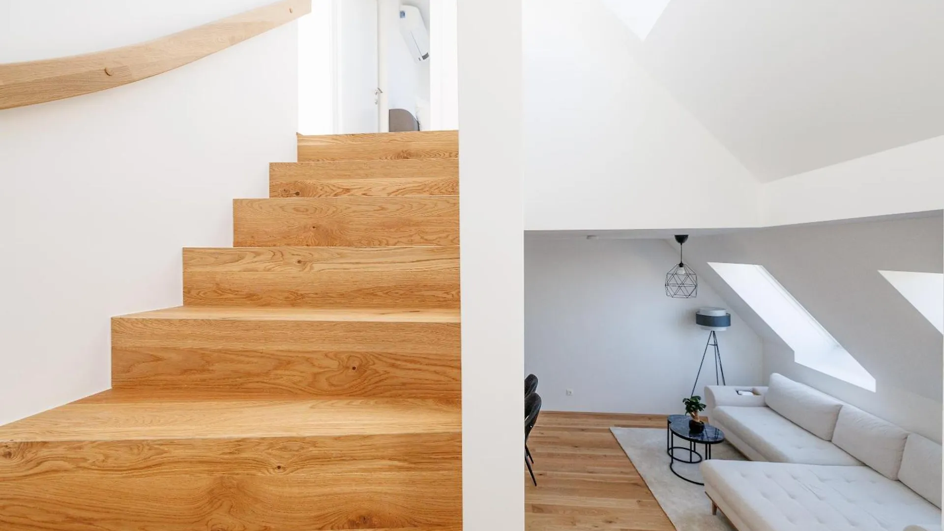 Symphony Apartments 38 - Modern Loft With Terrace And Grill In Central Location Vienna