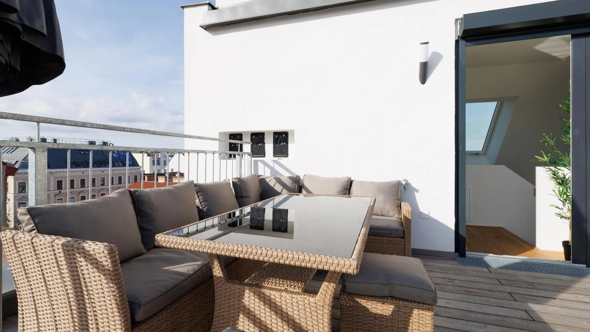Symphony Apartments 38 - Modern Loft With Terrace And Grill In Central Location Vienna Austria