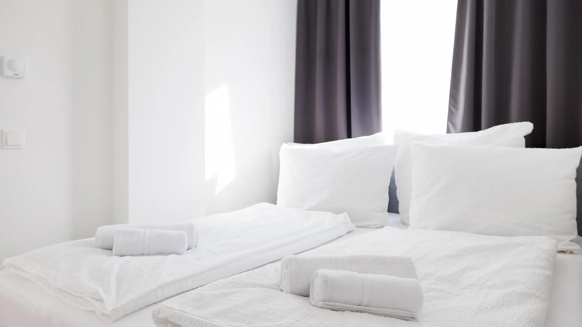 Symphony Apartments 38 - Modern Loft With Terrace And Grill In Central Location Vienna
