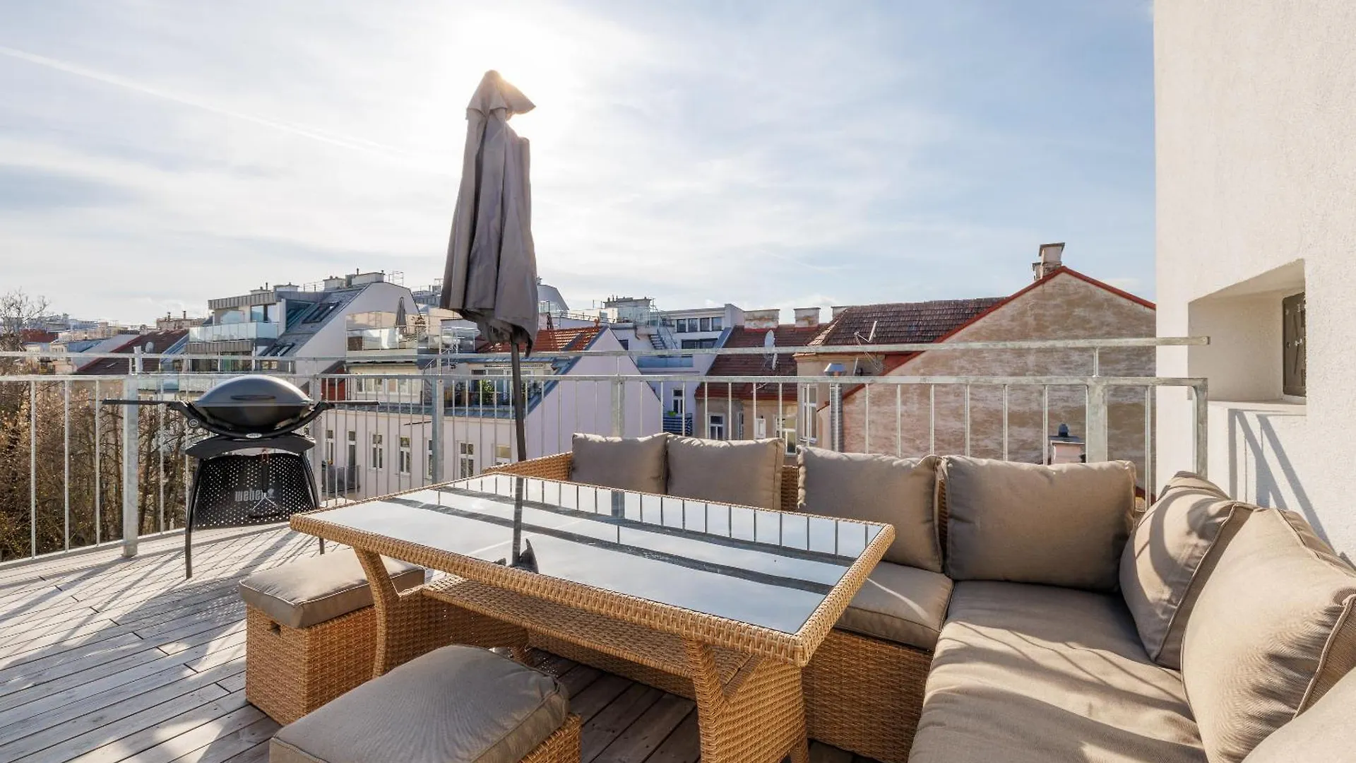 Symphony Apartments 38 - Modern Loft With Terrace And Grill In Central Location Vienna Austria