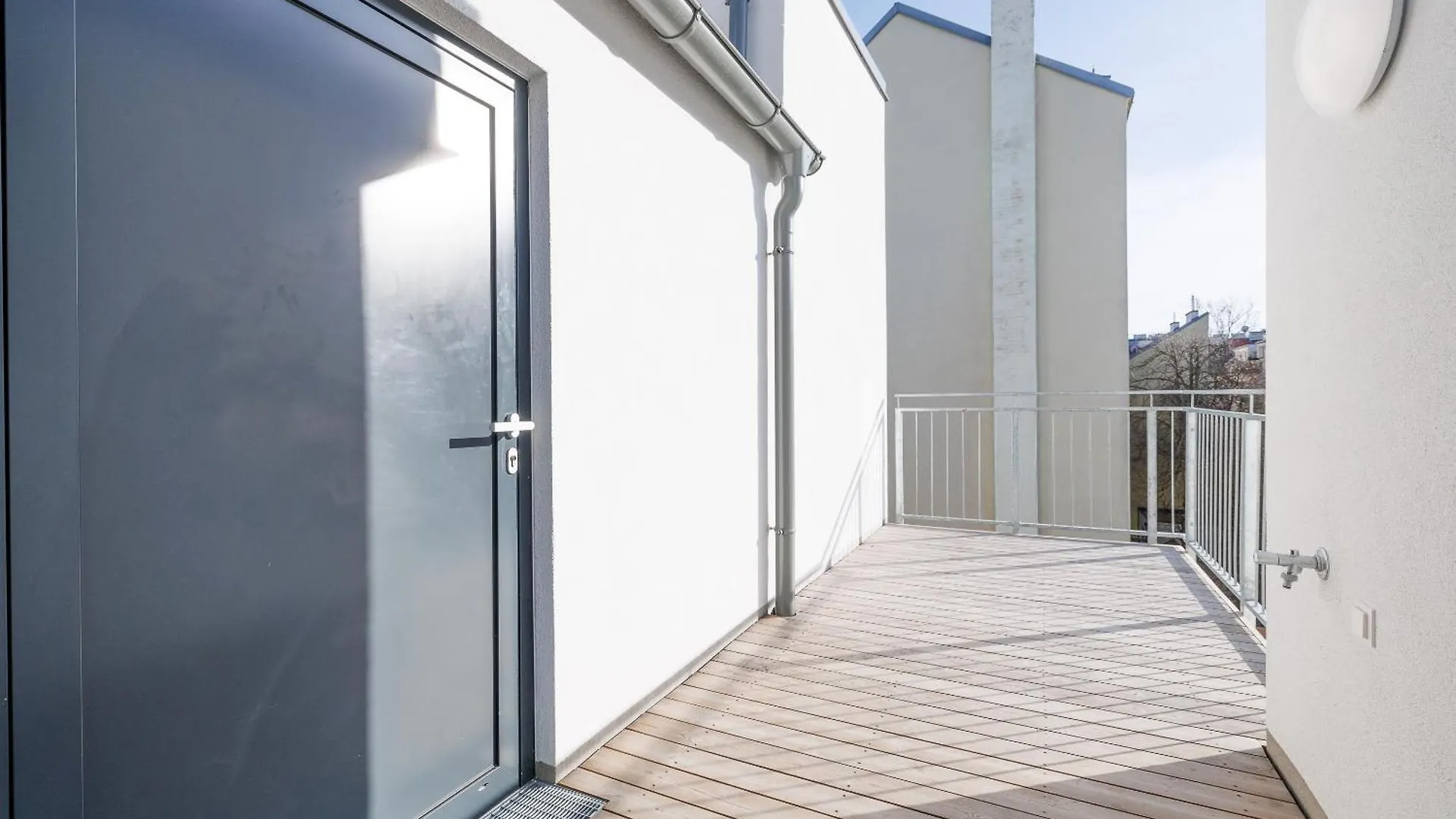 Symphony Apartments 38 - Modern Loft With Terrace And Grill In Central Location Vienna 0*,  Austria